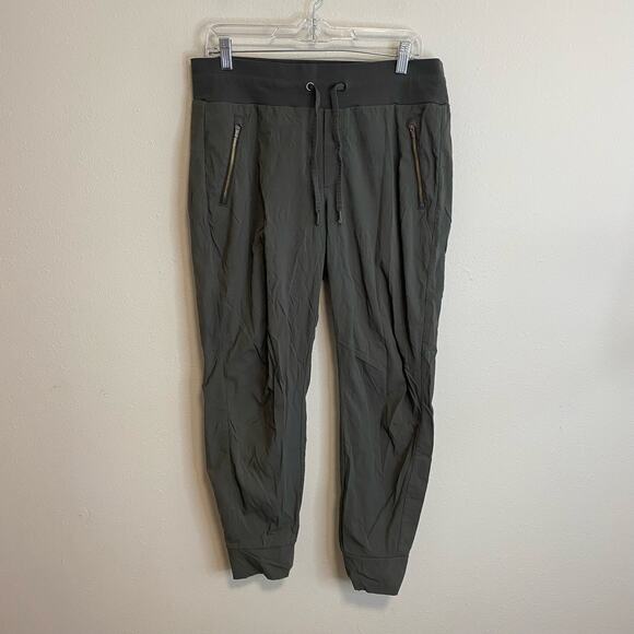 Athleta Women's Pants Trekkie North Jogger Green Size 12 Travel Causal Ripstop - Picture 1 of 8